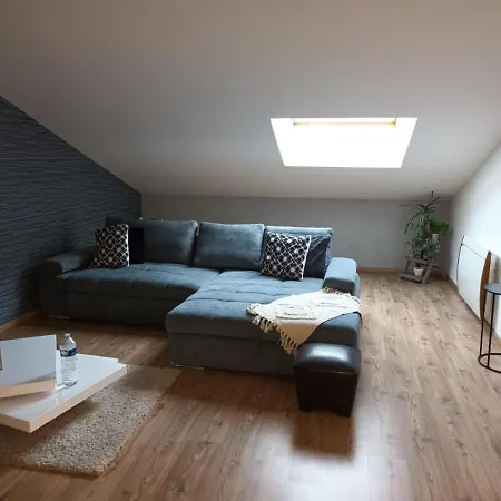 Apartment Au Pied Des Montagnes. *
